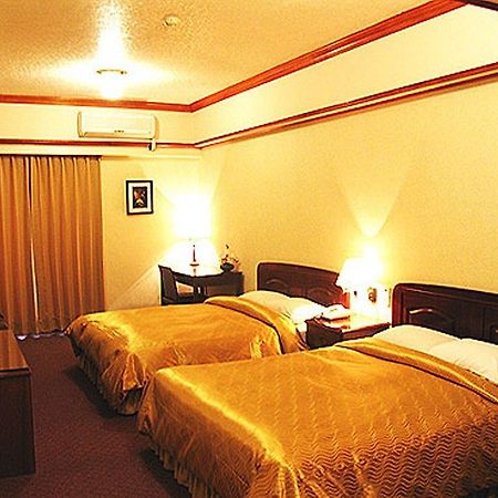 Sin Fu Business Hotel Đài Trung Ngoại thất bức ảnh
